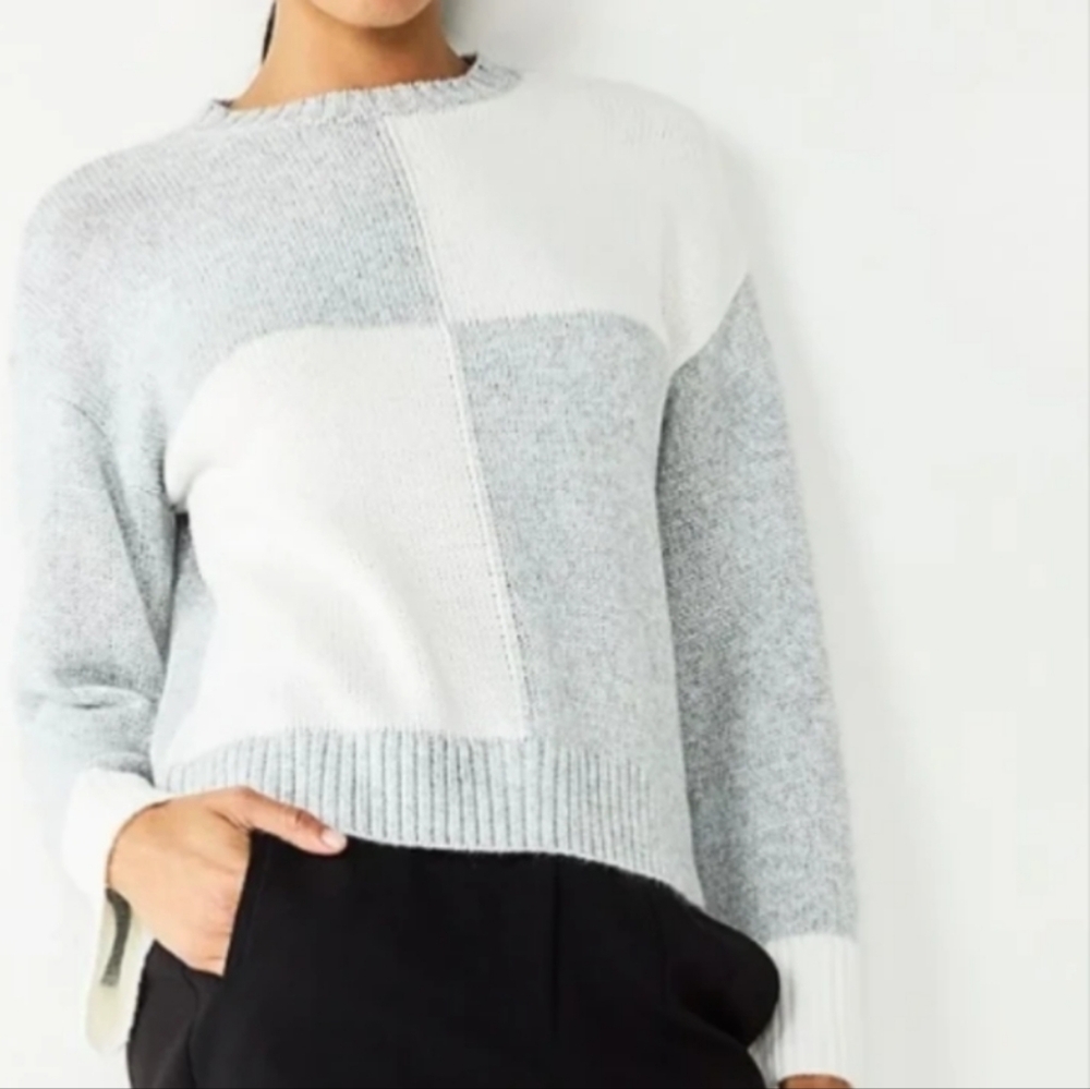 NWT Nine West color block sweater